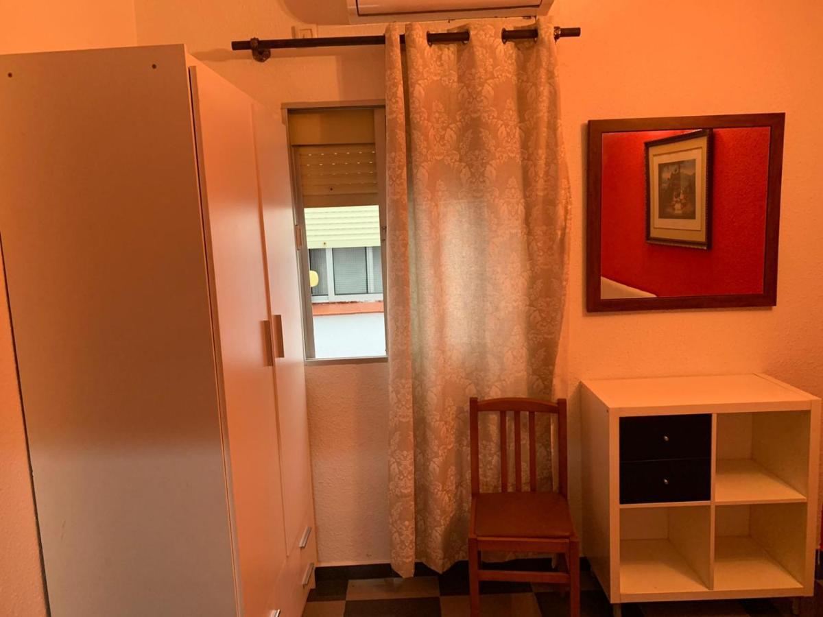 Hostal El Emigrante Dos Hermanas Exteriér fotografie