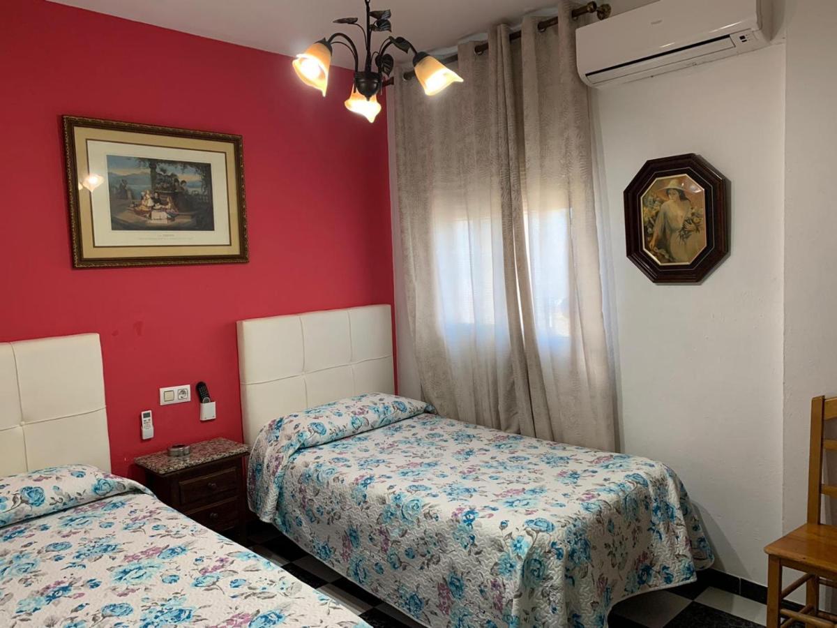 Hostal El Emigrante Dos Hermanas Exteriér fotografie