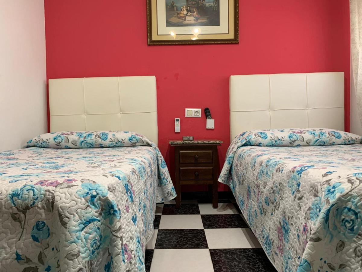 Hostal El Emigrante Dos Hermanas Exteriér fotografie
