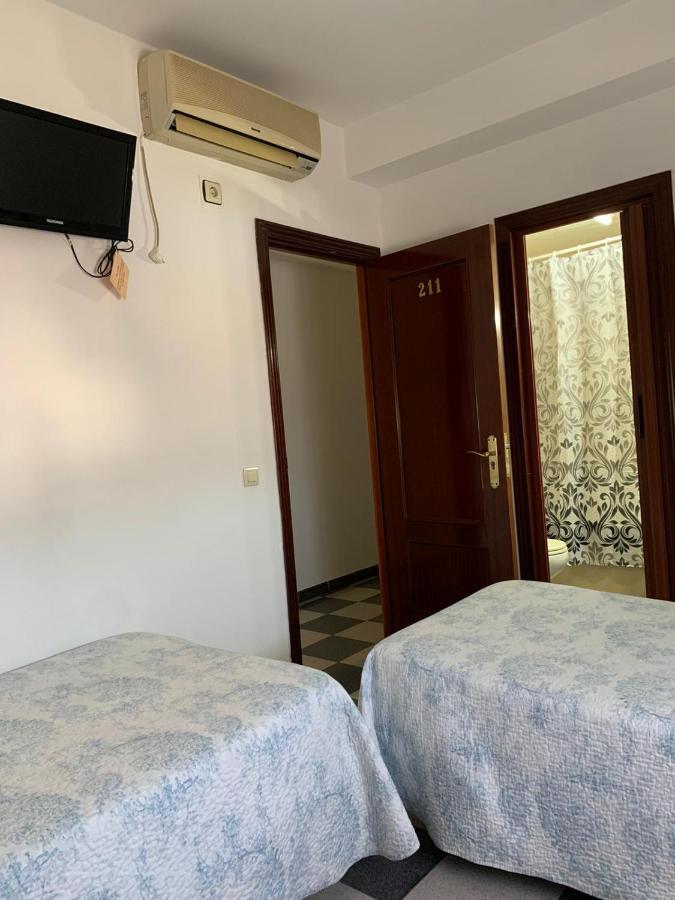 Hostal El Emigrante Dos Hermanas Exteriér fotografie