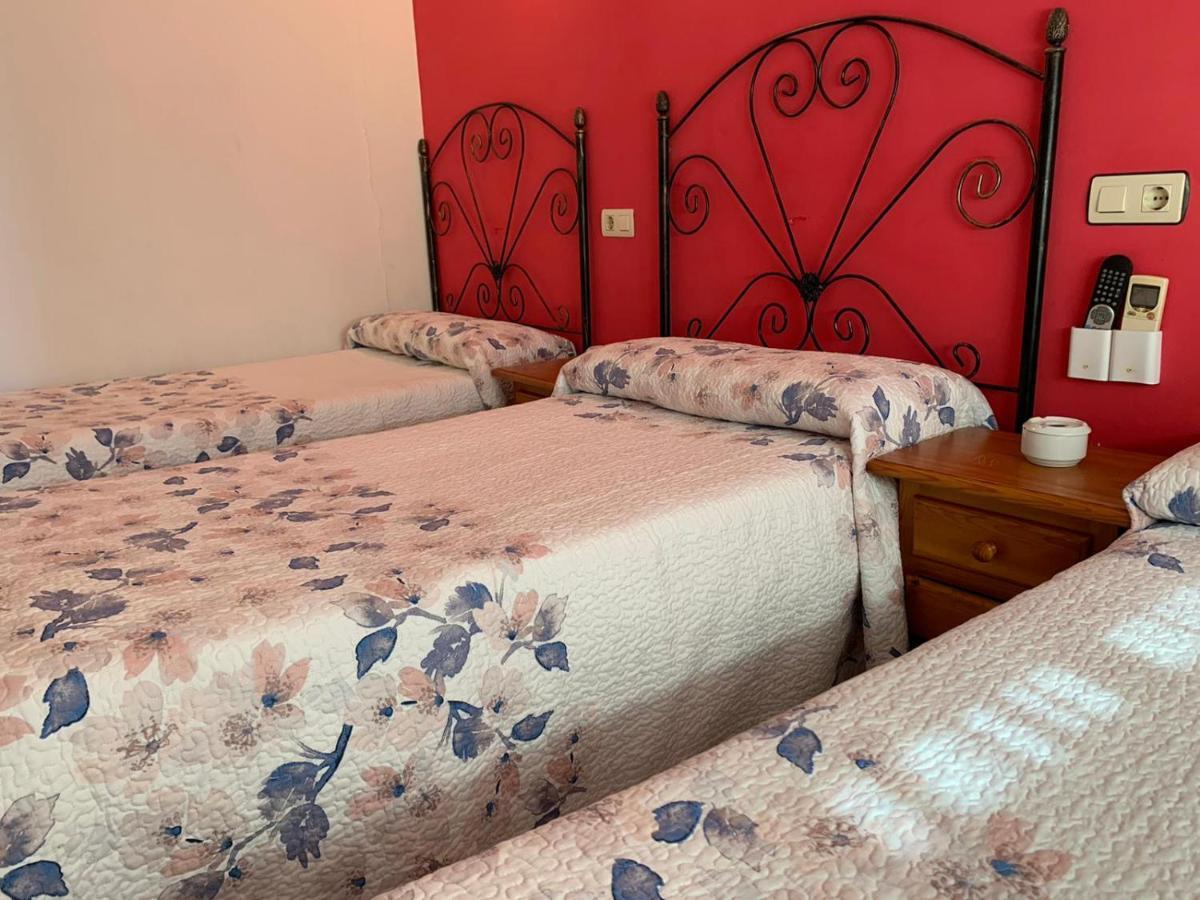 Hostal El Emigrante Dos Hermanas Exteriér fotografie